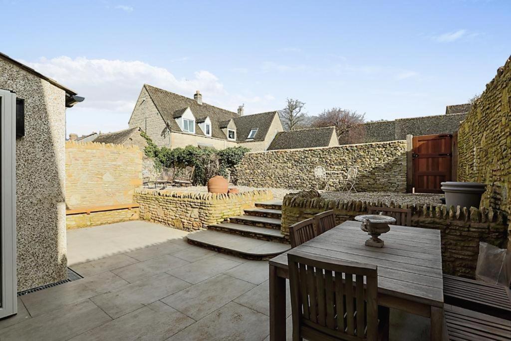 Luxury Cotswold Cottage With Hot Tub In Stow On The Wold! מראה חיצוני תמונה