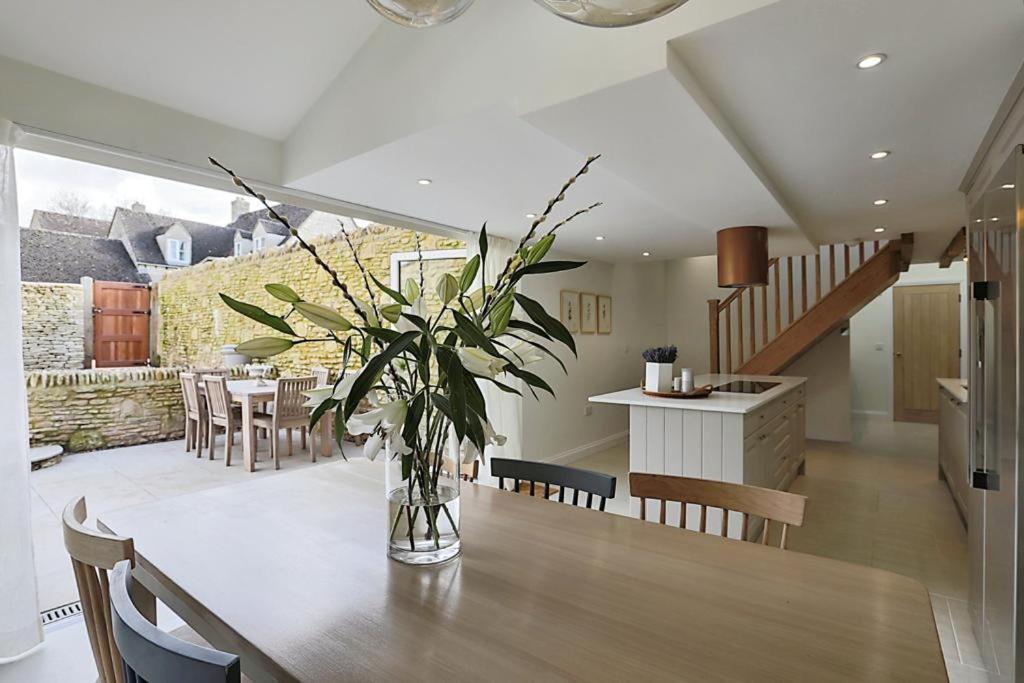 Luxury Cotswold Cottage With Hot Tub In Stow On The Wold! מראה חיצוני תמונה