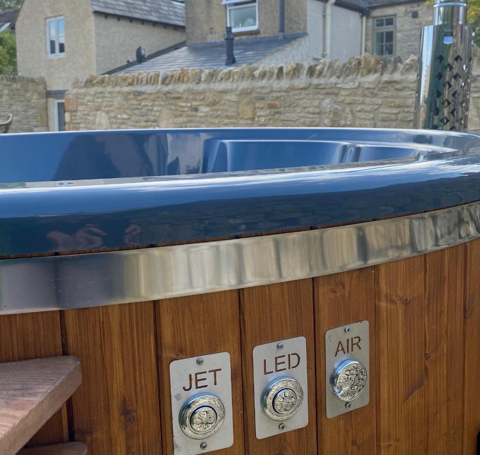 Luxury Cotswold Cottage With Hot Tub In Stow On The Wold! מראה חיצוני תמונה